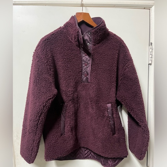 Athleta NWT Cozy Snap Sherpa. Maroon Color 🌵 Large - Picture 8 of 11